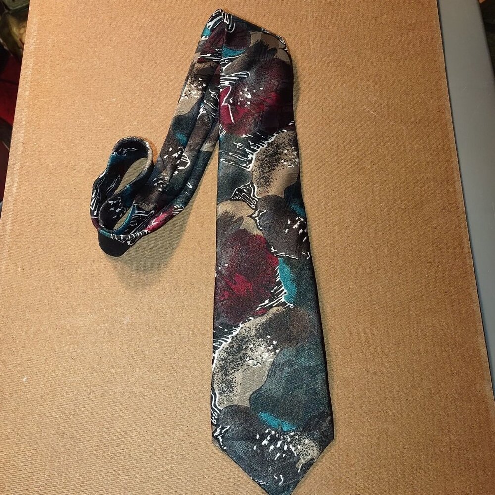 Editions By Van Heusen Mens Floral Pattern Neck Tie Multicolor Polyester